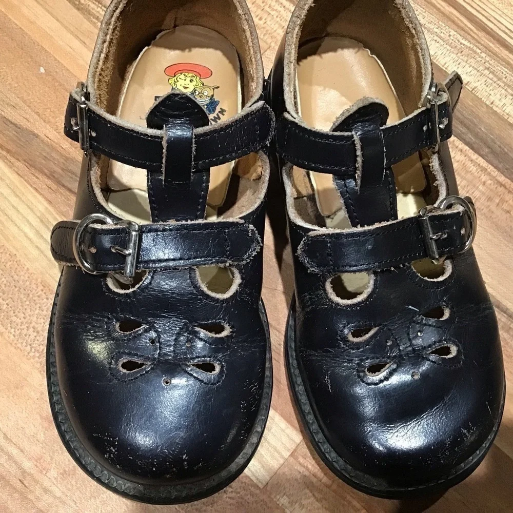 Vintage Buster Brown double t-strap Mary-Janes. Black size infant 4 - 4.5.